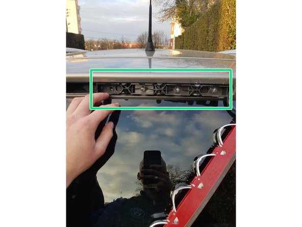 Le modèle des ampoules sont des : 5W5.