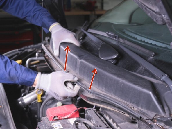 Retirer la grille de son emplacement