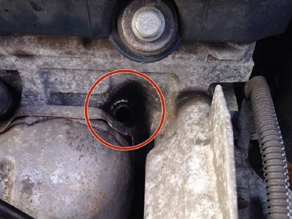 Veuillez nettoyer délicatement le support de la bougie puis remettez la nouvelle dans son support.