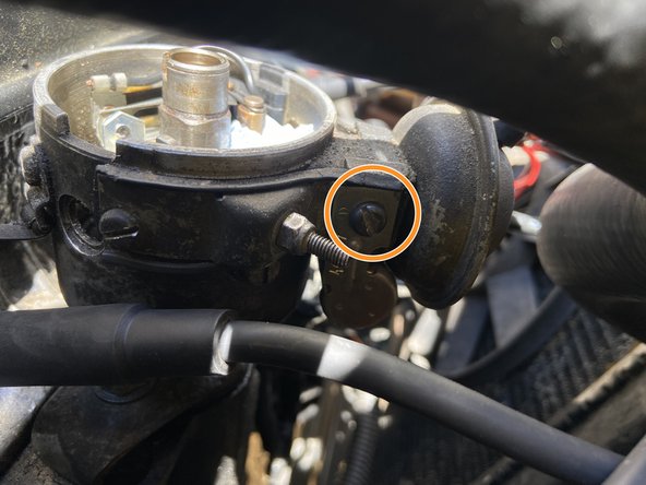 Bien remettre la rondelle isolante c'est important sinon vous allez a voir un faux contact et abimer votre système