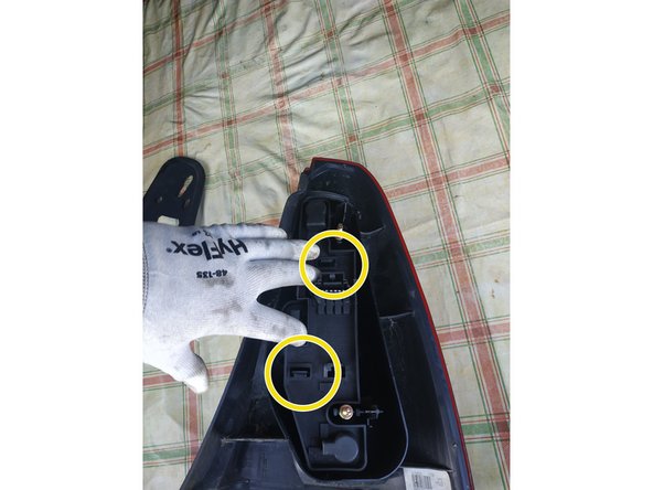 
and press to engage the clips
