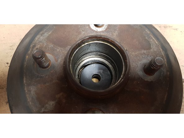 Il est important qu'aucune poussière ne vienne se placer au niveau des roulements.