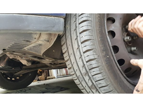 remettre la roue et retirer les chandelles