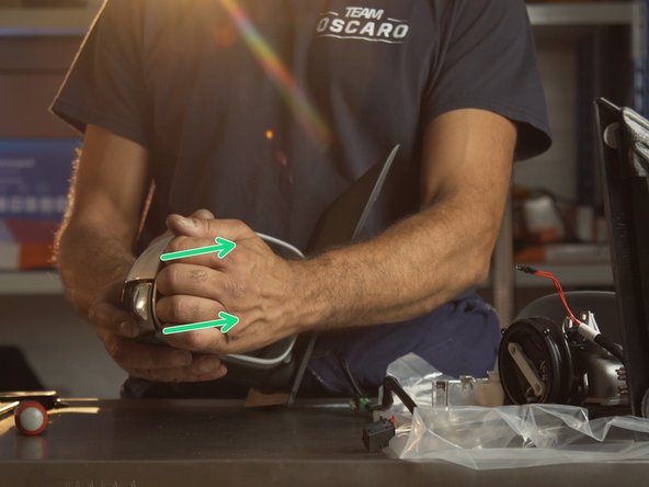 Tirer sur le miror pour le déclipser