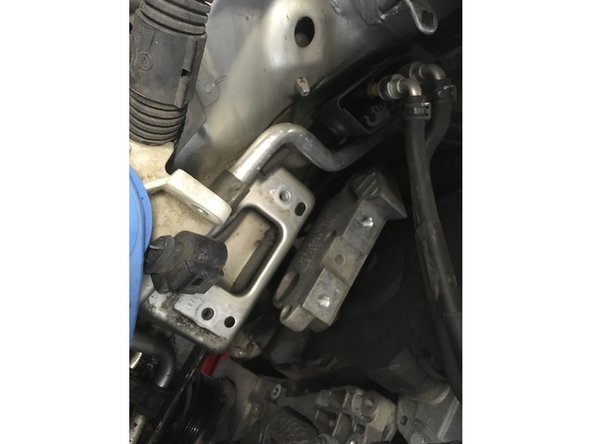 Retirer le support moteur