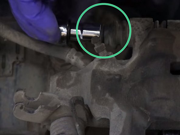 Revisser la vis de l'étrier