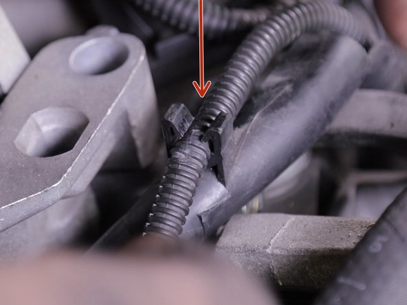 Reposer le câble dans son emplacement