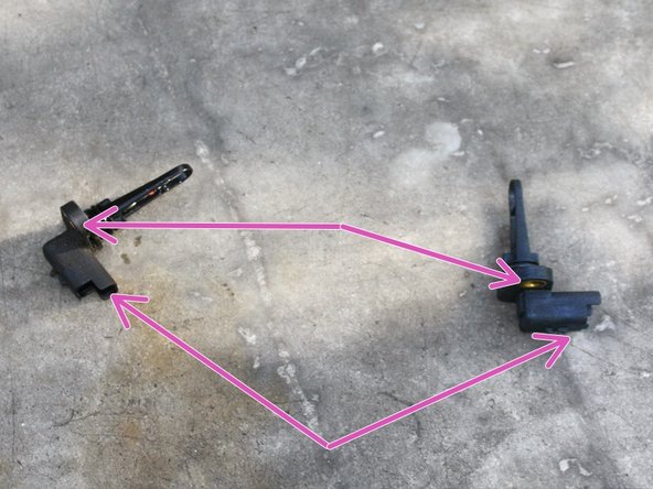 Contrôler que le nouveau capteur corresponde à l'ancien aussi bien au niveau de sa fixation que du connecteur électrique.