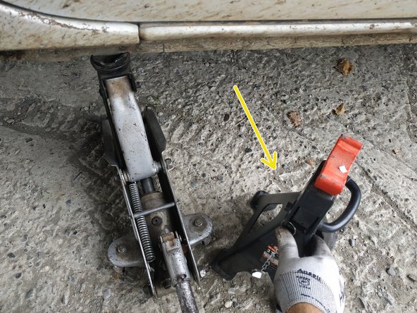 Si vous utilisez une clé à choc, réglez en position mini. Par expérience, je sais que je ne dépasse pas le couple de serrage en procédant ainsi.