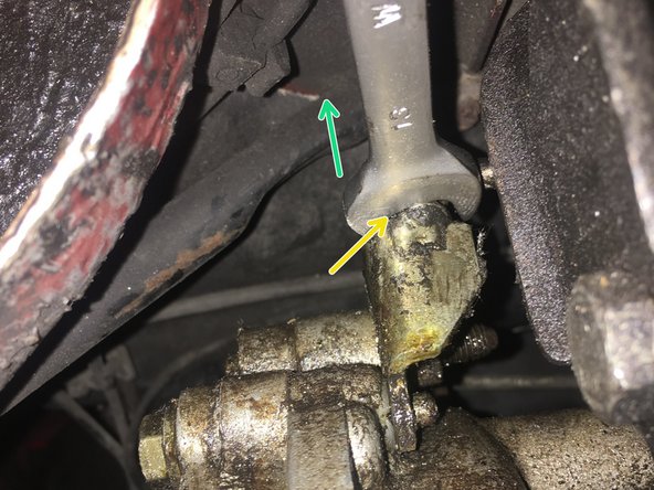 Faire levier et décrocher la biellette