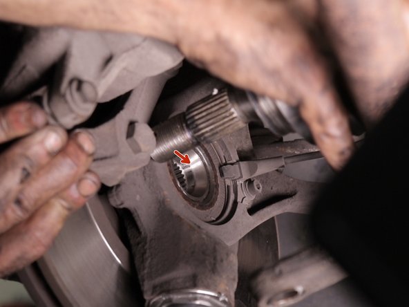 Par précaution réaliser cette opération à deux