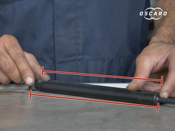 Comparer l'ancien et le nouveau vérin de hayon (longueur,attaches)