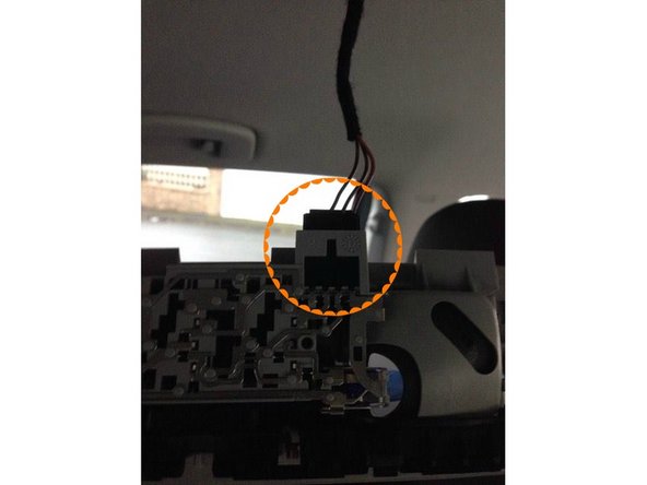 Pensez à bien éteindre le plafonnier avant de le débrancher pour éviter tout soucis.