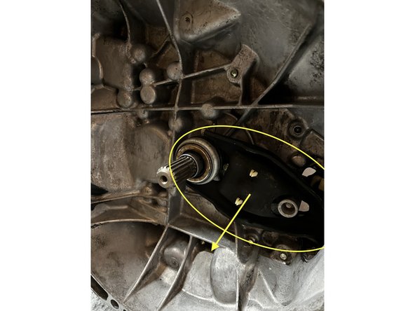 Coté boite de vitesse :