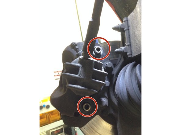 Diviser les deux vis allen de 7