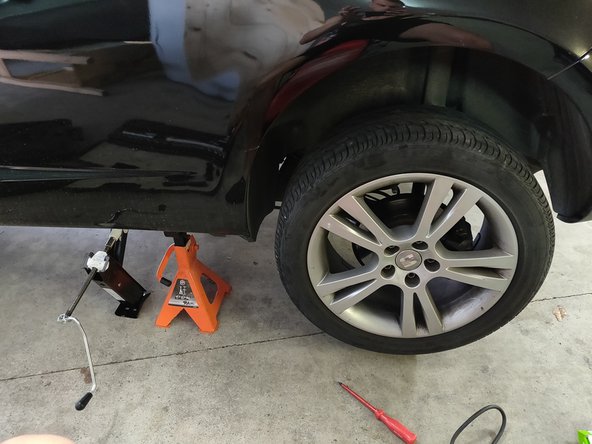 Un repousse piston (obligatoire pour les freins arrière)