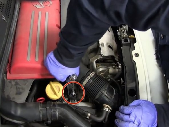 Revisser le boulon de 10