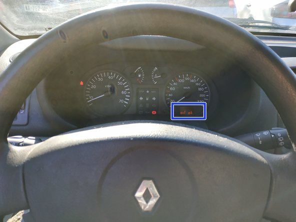 démarrer la voiture et laisser tourner une ou deux minutes