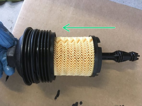 Vérifier que le nouveau filtre à huile corresponde à l'ancien