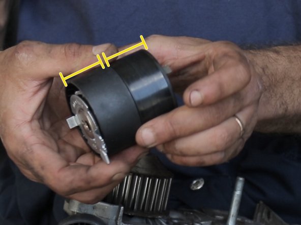 Comparer  le nouveau et l'ancien galet tendeur