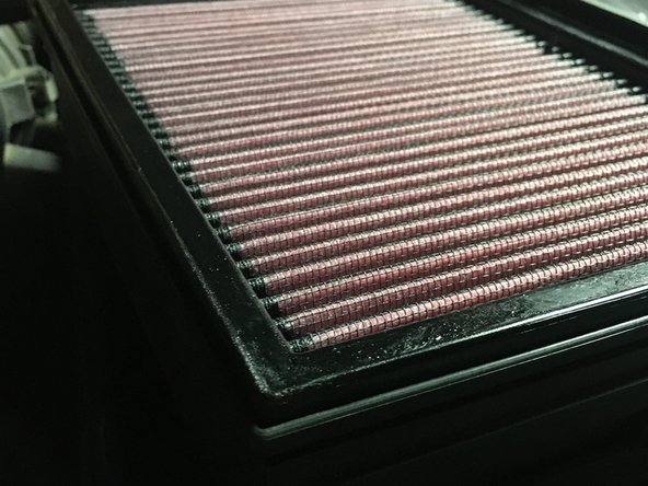 Le joint du filtre doit être légèrement gras afin de garantir une certaine étanchéité