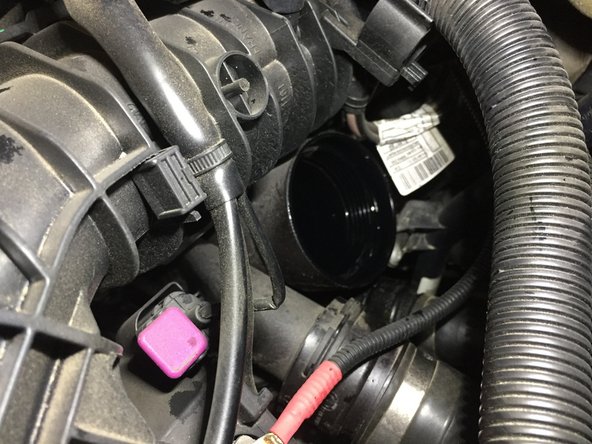 Monter le nouveau filtre dans le moteur directement