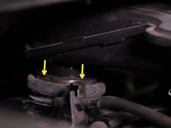 Replacez le tuyau d'admission d'air