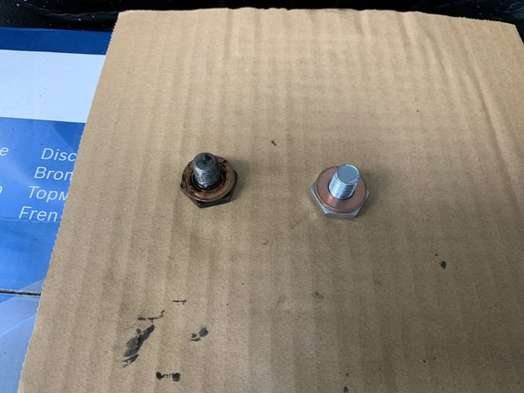 Remplacer le bouchon avec le joint cuivre