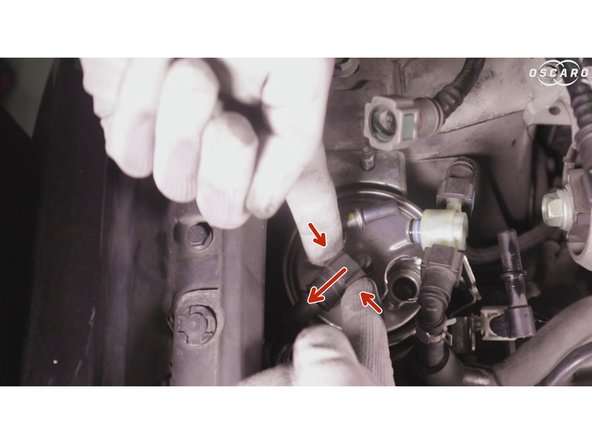 Retirer la dernière durite.