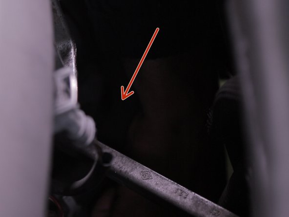 Essuyer le jauge dans un chiffon et replacer la dans son emplacement