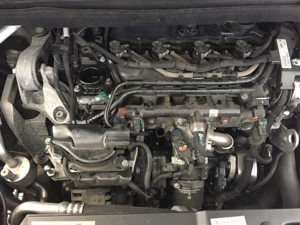 Retirer le bouchon de remplissage et la jauge a huile