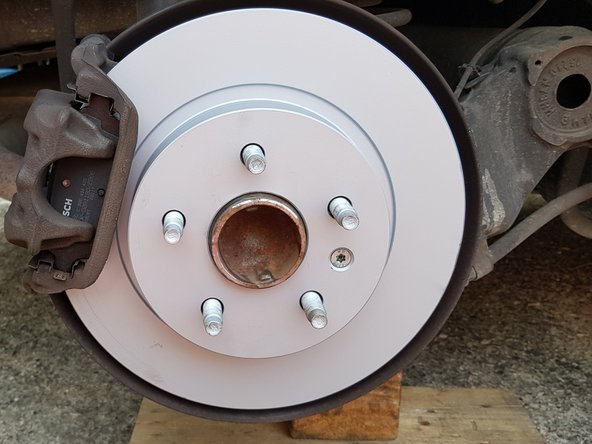 Le reste du remontage s'effectue en sens inverse.