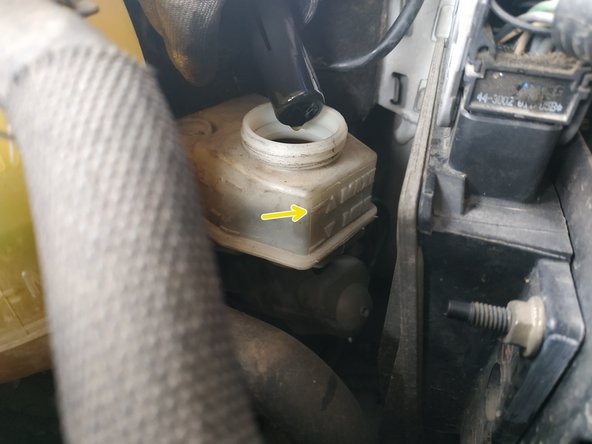 actionner plusieurs fois la pédale de frein