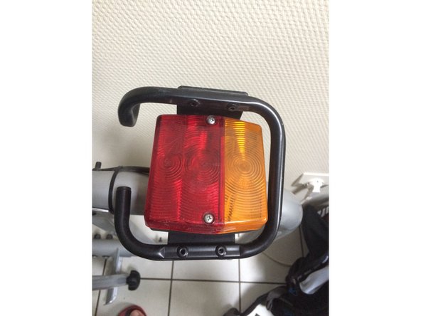 Remplacement feux de remorques ou portes v&eacute;los