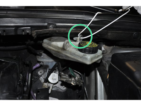 Et le maintenir dans une position horizontale à l'écart.