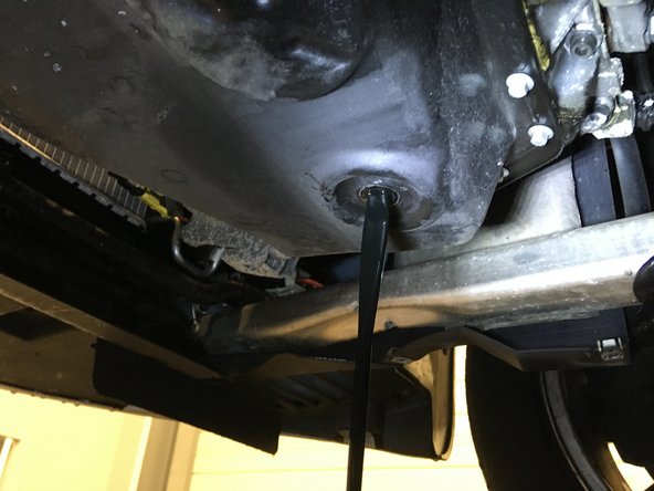 
Let the oil flow until it drips.
