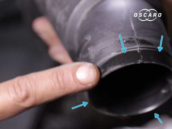 Lubrifier avec un peu d'huile le bout du manchon