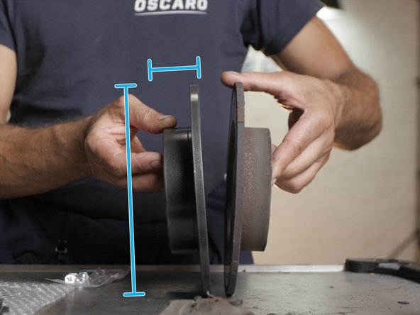 Ainsi que l'emplacement de la vis de maintien