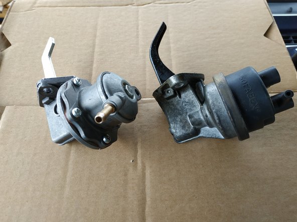 comparer les deux pompes : on voit ici que la pompe neuve est différente de l'ancienne mais elles sont totalement compatibles