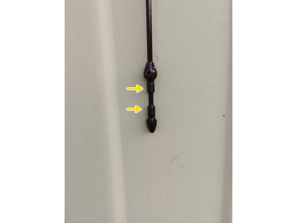 faire le plein d'huile 5w30, commencer par 4 litres