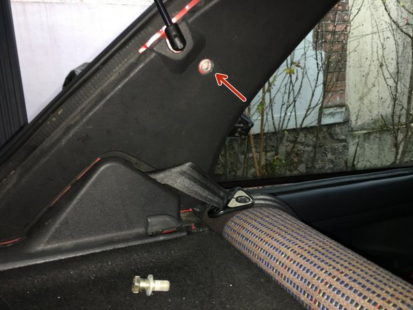 
Belt buckle location
