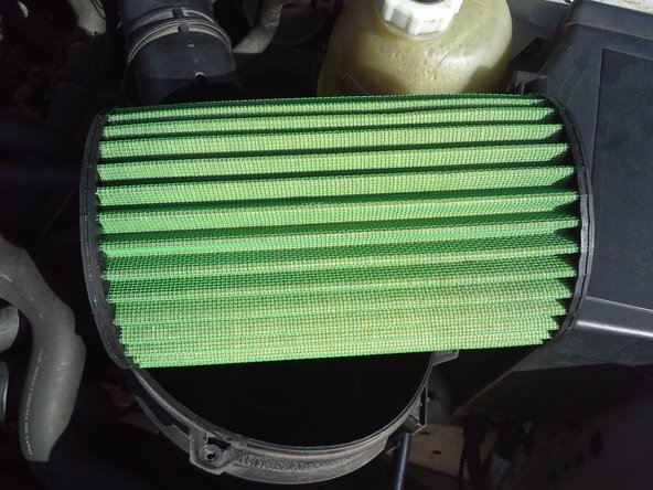 Une fois le filtre sorti, comparez le avec neuf, pour être sur que ce sont les mêmes