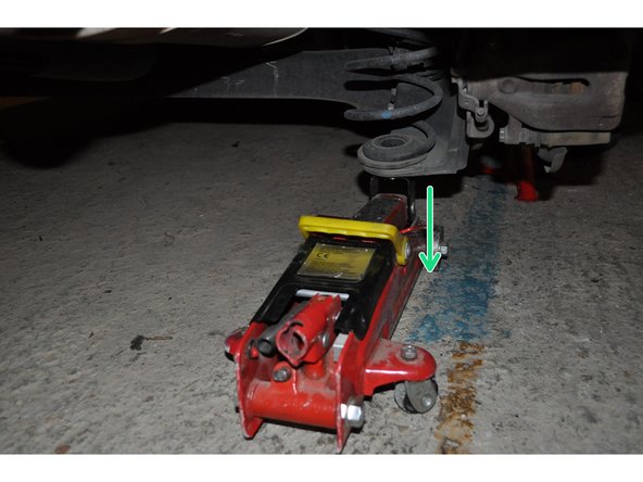 Redescendre le cric.