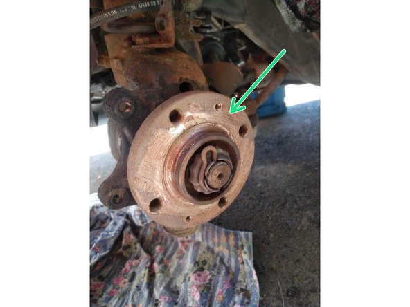 Brosser le support afin d'éliminer un maximum de dépots