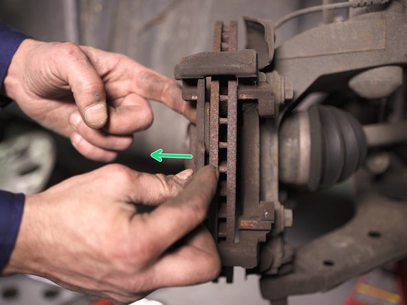 Retirer la seconde plaquette présente sur le disque