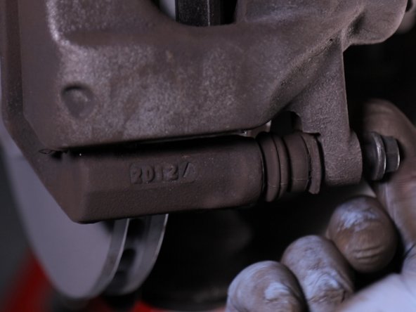 Revissez la vis du bas