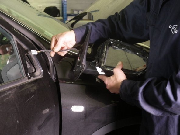 Retirer le rétroviseur