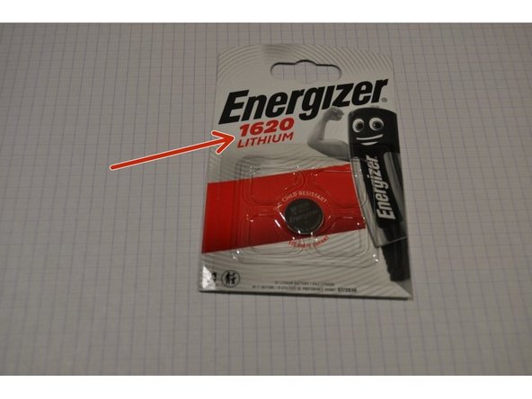 Dans le manuel ou par tout autre moyen Identifier la pile et l'acheter. Il s'agit ici d'une CR 1620.