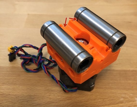Place 2 x LM10LUU bearings on the z-carriage-front.