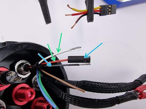 We will use the white, red and black wires for one of the servos and brown, green and blue wires for the second servo.
